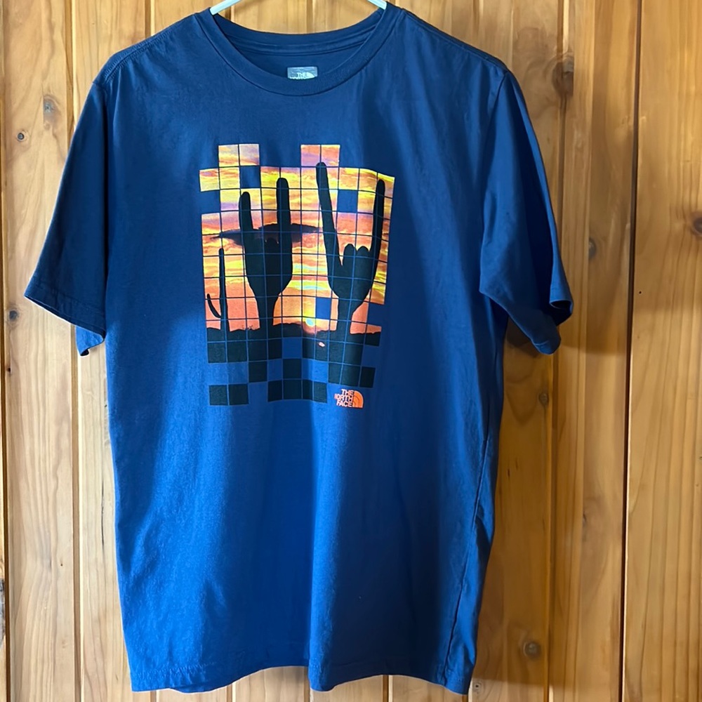 Boys The North Face t shirt